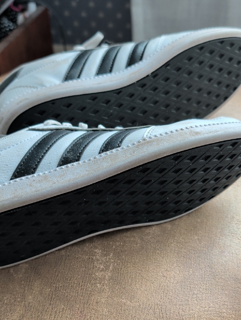 Adidas 7.5 - Picture 2 of 3